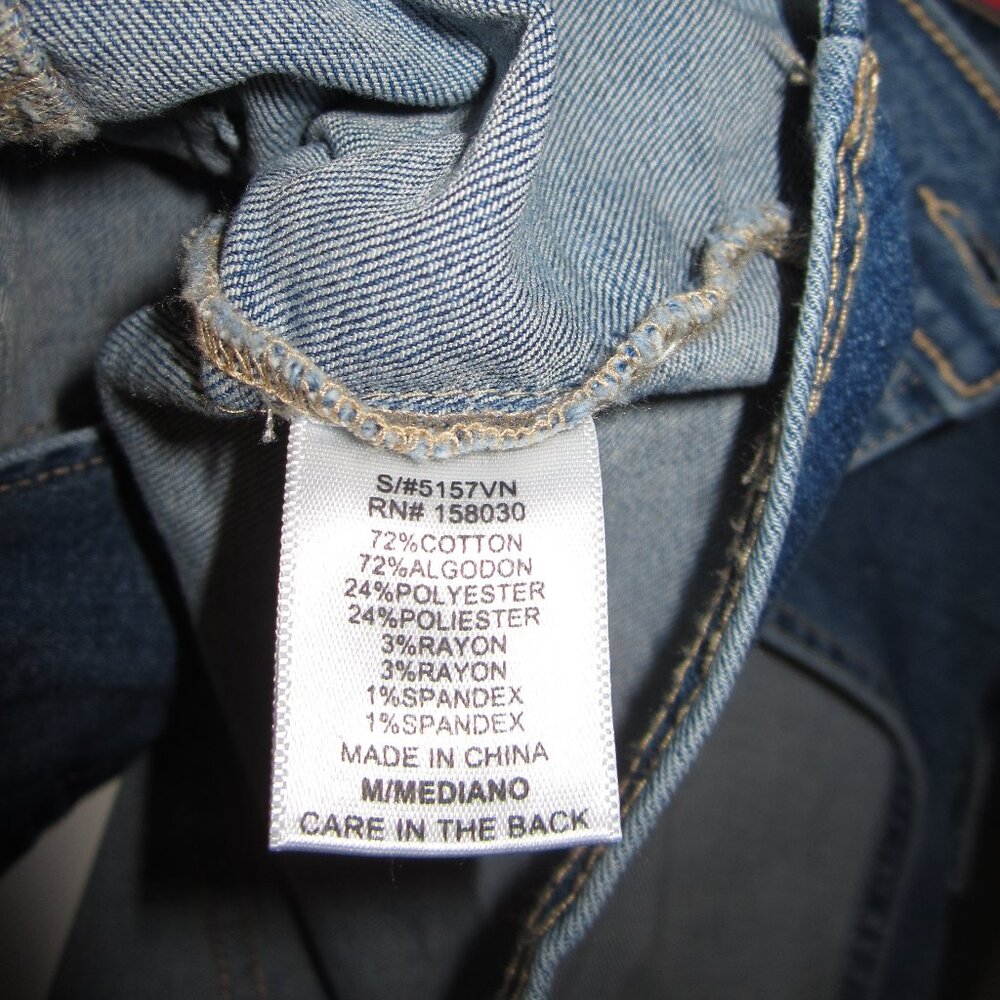 V-Neck Crop Length Button Front Sleeveless Denim Vest in Blue New - Picture 6 of 9